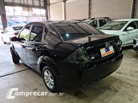 FIESTA SEDAN - 1.6 ROCAM SE SEDAN 8V 4P MANUAL