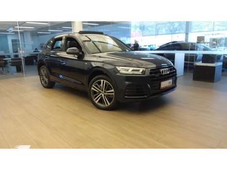 Audi Q5 2.0 TFSI S-line S Tronic 4 portas