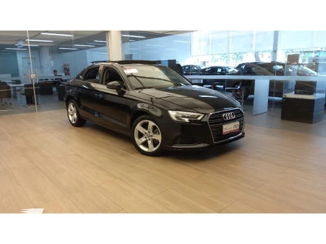 Audi A3 1.4 TFSI FLEX SEDAN PRESTIGE PLUS TIPTRONIC 4 portas