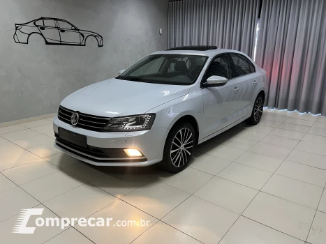 Volkswagen JETTA 2.0 TSI Highline 211cv 4 portas