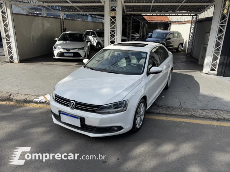 Volkswagen JETTA 2.0 Comfortline 4 portas