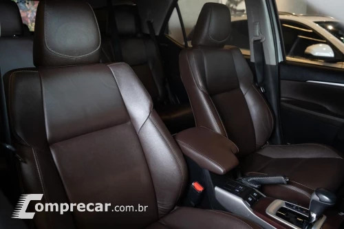 Hilux SW4 2.8 4P SRX 4X4 7 LUGARES TURBO DIESEL AUTOMÁTICO