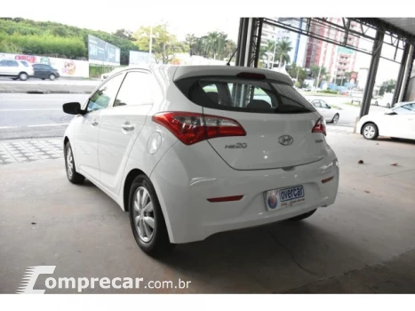HB20 - 1.6 COMFORT PLUS 16V 4P MANUAL