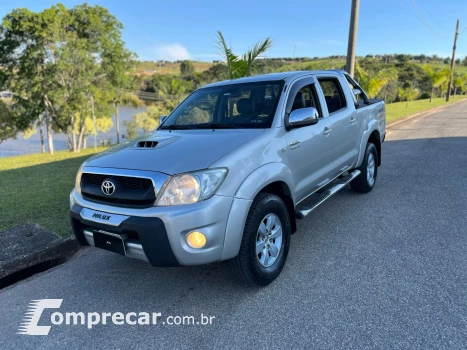Toyota HILUX 3.0 SRV 4X4 CD 16V TURBO INTERCOOLER DIESEL 4P MANUAL 4 portas
