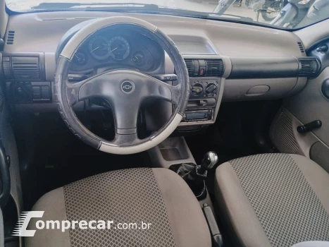 Classic Sedan 1.0 4P SPIRIT