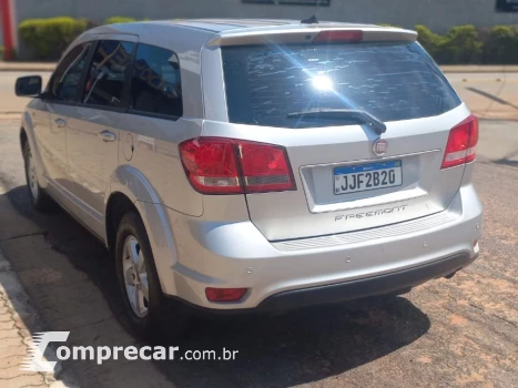 Freemont 2.4 Emotion 16V Gasolina 4P Automático