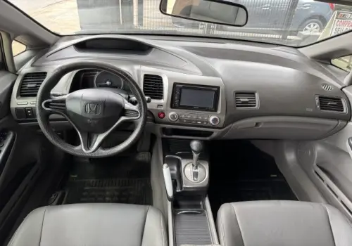 CIVIC - 1.8 LXS 16V 4P AUTOMÁTICO