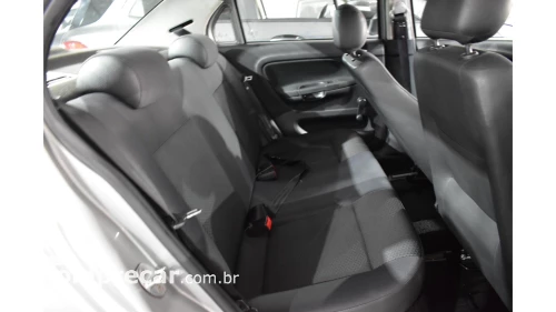 Volkswagen VOYAGE - 1.0 12V MPI TOTAL TRENDLINE 4P MANUAL 4 portas