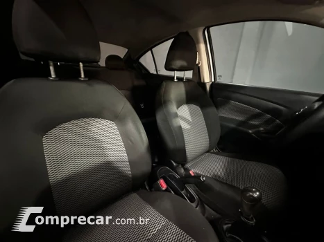 Versa Sedan 1.0 4P FLEX S