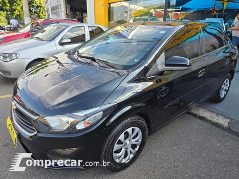 CHEVROLET ONIX 4 portas