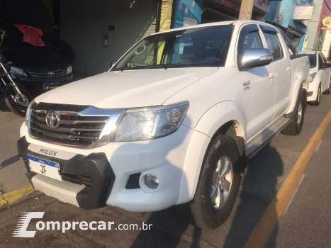 Toyota HILUX 2.7 SRV 4X4 CD 16V 4 portas