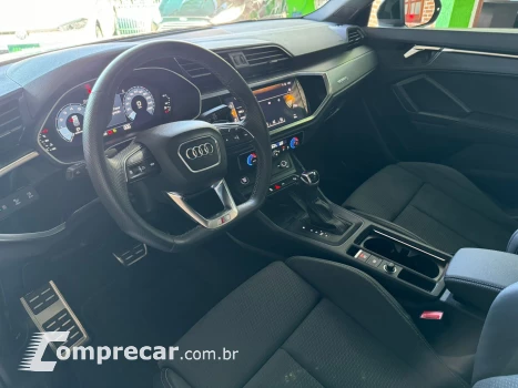 Audi i Q3 2.0 performance black quattro 4 portas