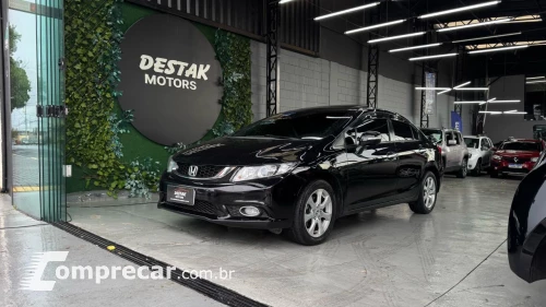 Honda Civic Sedan EXS 1.8/1.8 Flex 16V Aut. 4p 4 portas