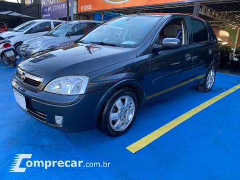 CHEVROLET Corsa Hatch 4 portas