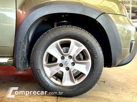 DUSTER OROCH 2.0 16V FLEX DYNAMIQUE 4P AUTOMÁTICO