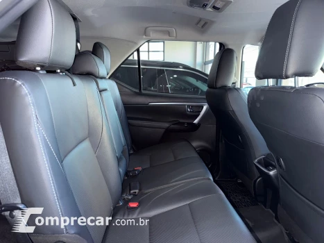 HILUX SW4 2.8 D-4d Turbo SRX Platinum 7L 4X4