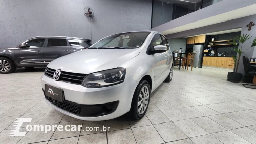 Volkswagen Fox 1.0 Mi Total Flex 8V 5p 4 portas