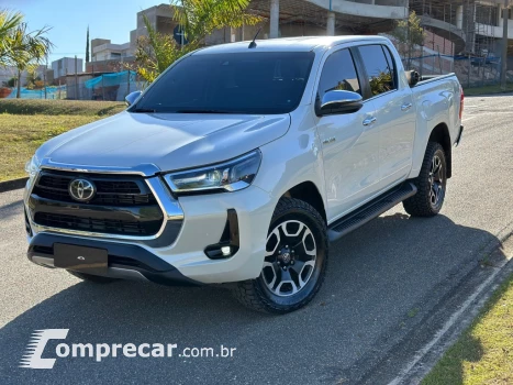 Toyota HILUX 2.8 D-4D TURBO DIESEL CD SRX 4X4 AUTOMÁTICO 4 portas