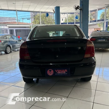 CORSA 1.0 MPFI Premium Sedan 8V