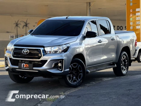 Toyota Hilux CD SR 4x4 2.8 TDI Diesel Aut. 4 portas