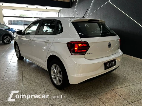 Volkswagen POLO 1.0 200 TSI Comfortline 4 portas