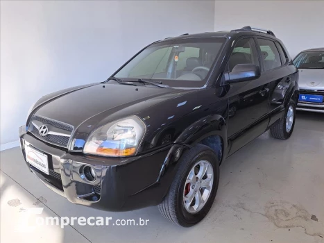 Hyundai TUCSON 2.0 MPFI GL 16V 142CV 2WD GASOLINA 4P AUTO 4 portas