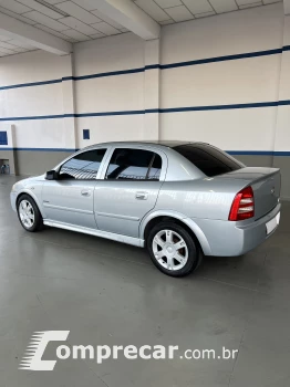 ASTRA 2.0 MPFI Advantage 8V