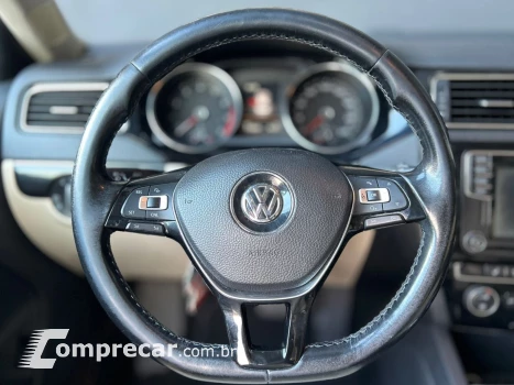 JETTA 2.0 TSI HIGHLINE 211CV GASOLINA 4P TIPTRONIC