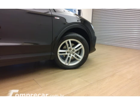Q3 1.4 TFSI BLACK EDITION FLEX 4P S TRONIC