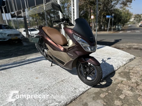 PCX 150 DLX
