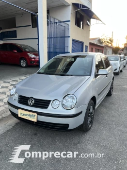 Volkswagen POLO SEDAN 1.6 8V 4 portas