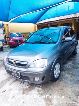 CORSA 1.0 MPFI Premium Sedan 8V