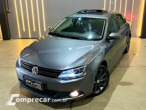 Volkswagen JETTA 2.0 Comfortline 4 portas