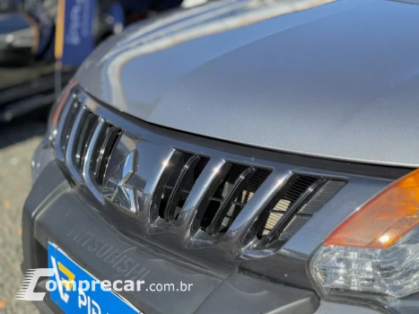 L200 Triton Outdoor GLS 2.4 4x4 Diesel Automática