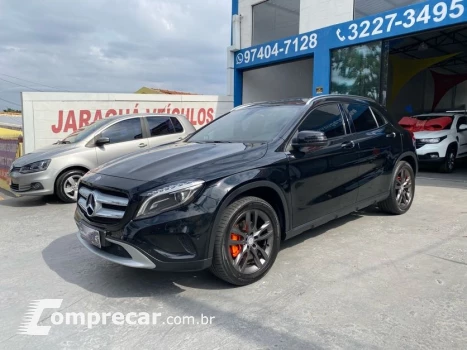 Mercedes-Benz GLA 200 1.6 CGI Style 16V Turbo 4 portas