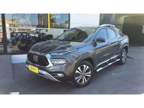Fiat TORO 2.0 16V TURBO DIESEL VOLCANO 4WD AT9 4 portas