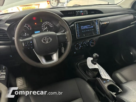 Toyota HILUX 2.8 STD 4X4 CD 16V DIESEL 4P MANUAL 4 portas