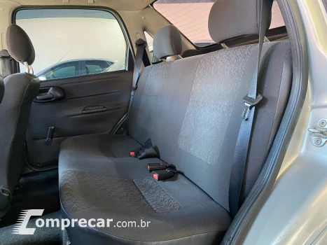 CORSA 1.6 MPFI Classic Sedan 8V