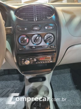 QQ 1.1 MPFI 16V