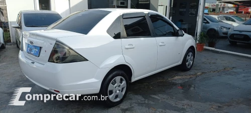 FIESTA 1.6 Rocam SE Sedan 8V