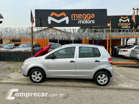 Volkswagen FOX 1.6 MI 8V 4 portas