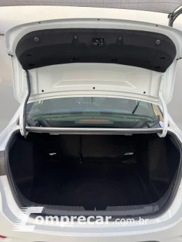 ONIX SEDAN Plus LT 1.0 12V Flex 4p Mec.