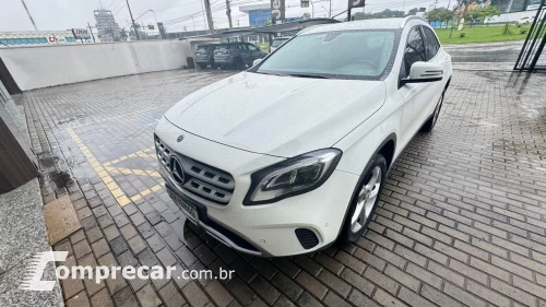 Mercedes-Benz GLA 200 1.6 CGI Advance 16V Turbo 4 portas