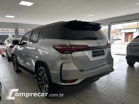 HILUX SW4 2.8 D-4d Turbo Diamond 7L