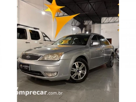 FORD MONDEO - 2.0 GHIA 16V 4P AUTOMÁTICO 4 portas