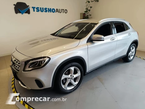 Mercedes-Benz GLA 200 1.6 CGI FLEX ADVANCE 7G-DCT 4 portas