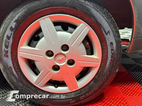 CLASSIC 1.0 MPFI LS 8V 4P MANUAL