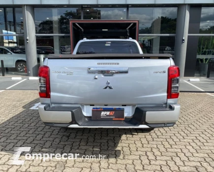L200 TRITON 2.4 16V Turbo Outdoor HPE CD 4X4