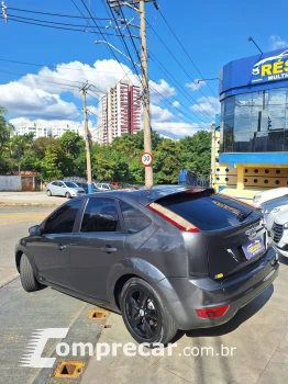 FOCUS 2.0 Ghia 16V