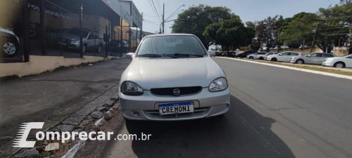 CORSA 1.0 MPFI Milenium Sedan 8V